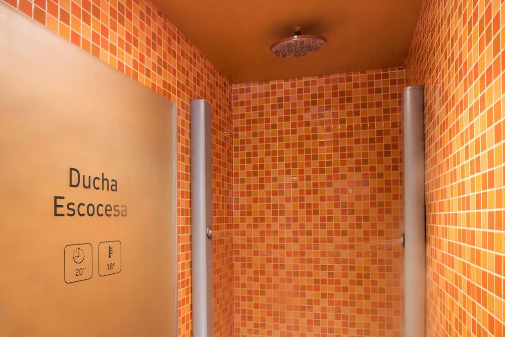 Eurostars Rey Fernando Hotel Zaragoza Exterior photo