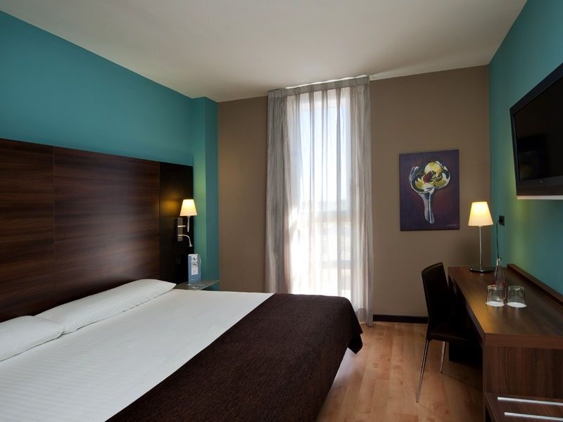 Eurostars Rey Fernando Hotel Zaragoza Exterior photo